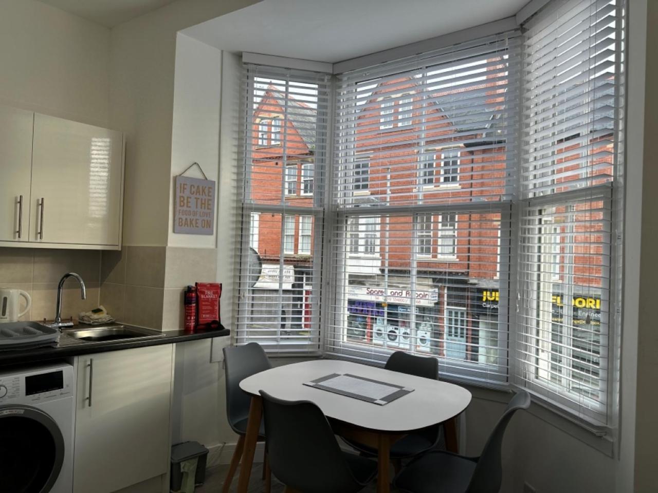 Studio Flat 2A Central Colwyn Bay Exterior foto